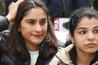 Oly medallist Sakshi speaks out on Vinesh debacle, seeks PM Modi’s help