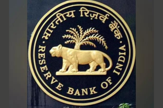 RBI's income rose 26% to '4.3 lakh crore over dollar gains in FY26