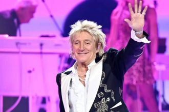 Rod Stewart cancels his 'One Last Time' tour
