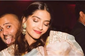 Sonam shares RARE picture with romantic note for Anand