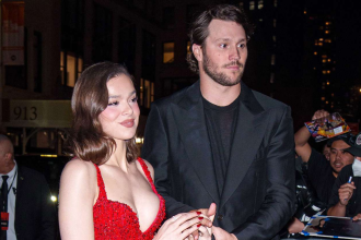 “They don’t understand that about you”: Hailee Steinfeld breaks silence on the dark side of postpartum as Josh Allen st