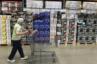 US key inflation rises to 3-year high as fuel, food costs squeeze households