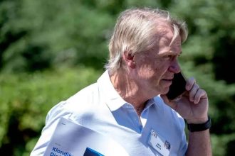 What happened to Milwaukee Bucks co-owner Wesley Edens? $1 billion blackmail plan explained