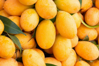 What is the ideal storage temperature to make mangoes last up to 3 weeks without spoilage