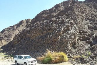 Why geologists are obsessed with this giant slice of ocean crust in Oman