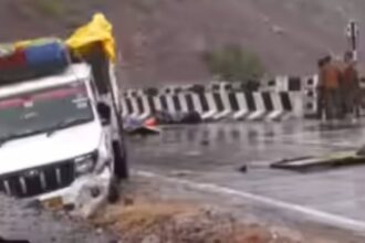25 hurt as minibus plunges into gorge in J&K’s Kathua