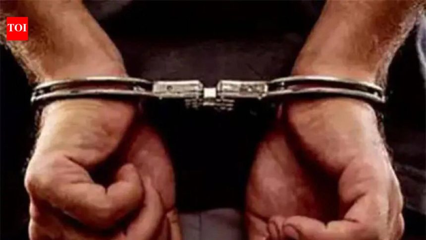 26-year-old man arrested for pushing and abusing Pune police personnel