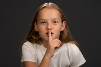 5 lies every parent must teach their child before it’s too late