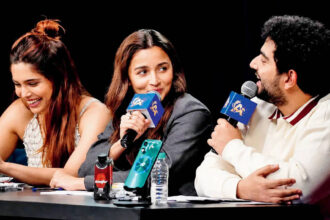 Alia tells Samay about watching IGL on a flight: 'Not realising Raha'