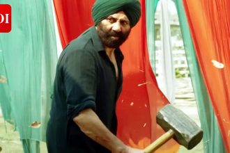 Anil Sharma teases 'Gadar 3' update and Nana Patekar casting