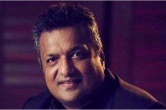 As Janhvi gets trolled, Sanjay says internet is destroying actors' careers