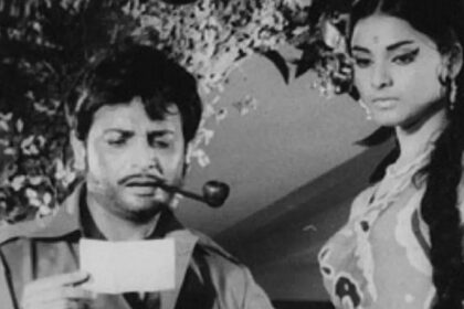 Biswajeet's daughter reacts to her father forcefully kissing Rekha