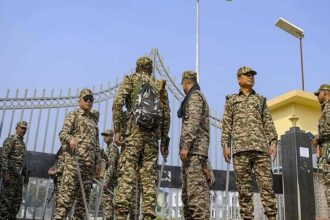 BSF ends border standoff, says illegals sent to Bangladesh