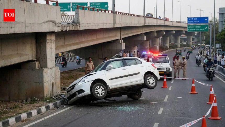 Car plunges off bridge on Ludhiana-Ferozepur national highway near Jagraon, 3 injured.