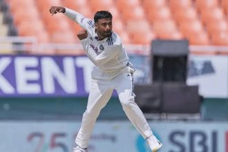 Chosen one Manav Suthar gives India hope with dip, revs and perfect 'tappa'