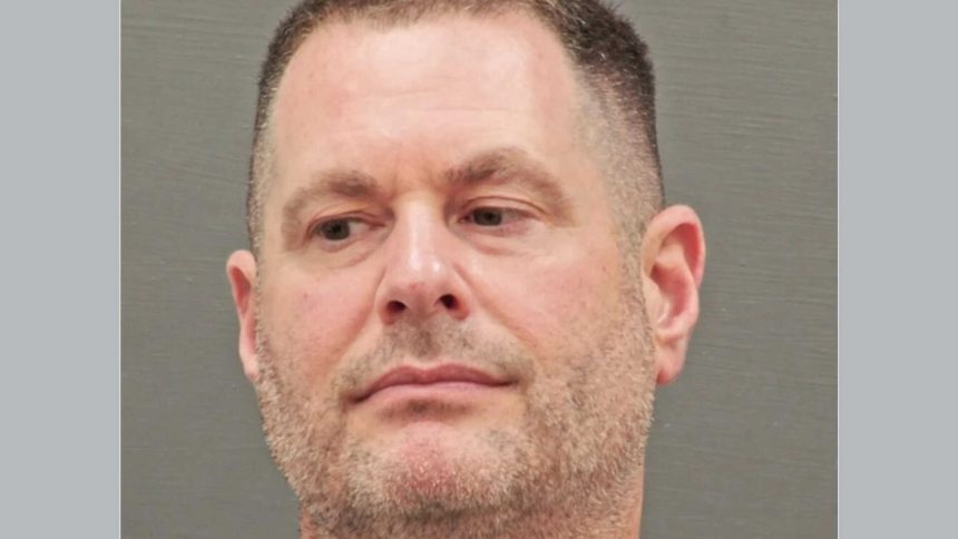 Ex-CIA officer accused of siphoning $40 million in gold bars claimed it was for...