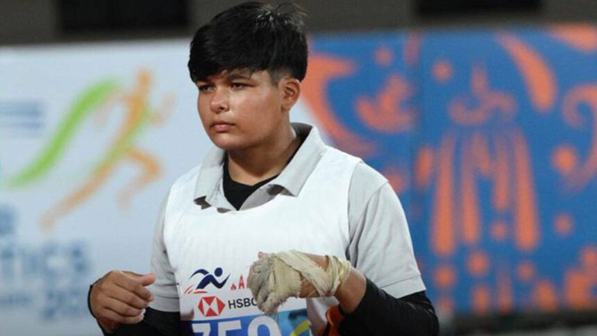 Farmer's daughter Anushka Yadav scripts history, becomes India's youngest ...