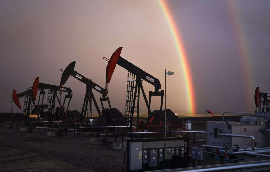 For first time, Russia admits oil production has declined amid Ukraine's attacks on refineries