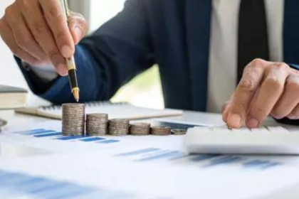 FPIs take out nearly Rs 33k cr from Indian equities in May