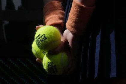French Open heavily fines player for 'very difficult for a woman' remark