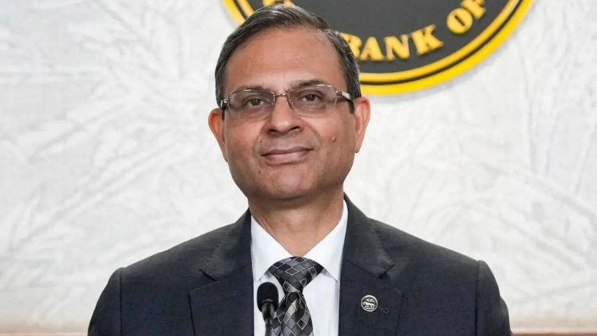 GDP rose 7.7% in FY26, 7.8% in Q4; RBI trims this year's projection to 6.6%