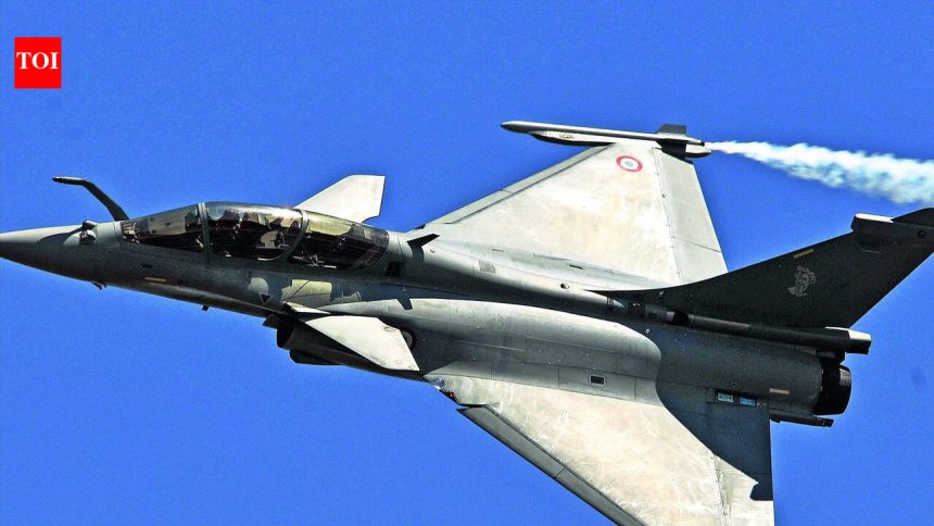 IAF chief in France, defence ministry issues LoR to Paris for 114-jet deal