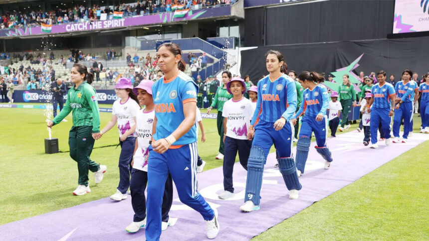 'If things want to move ... ': Pakistan coach breaks silence on handshake snub