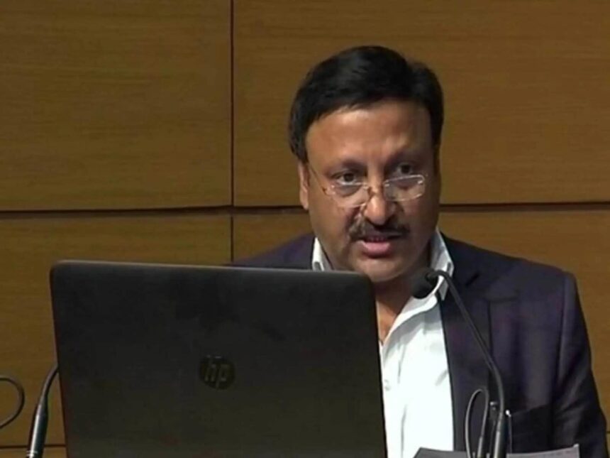 In clean-up drive, ex-CEC Rajiv Kumar named HDFC chairman