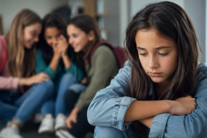 Is your teenager unable to realize they are in bad company? Tell them to look for these 7 signs