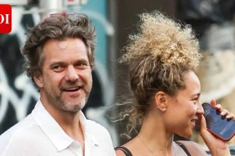 Joshua Jackson sparks romance rumours with Olivia Burgess