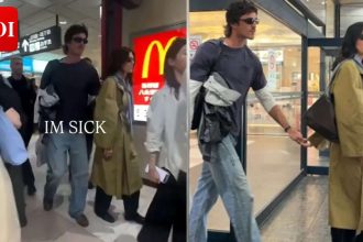 Kendall and Jacob spotted holding hands in Tokyo - WATCH