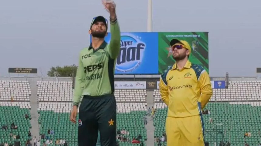 PAK vs AUS Live Score, 3rd ODI: Pakistan look to avoid series defeat