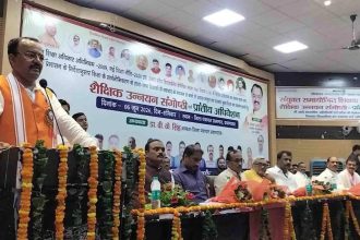 ‘People in glass houses’: Maurya’s sharp retort to SP on Ghazipur encounter