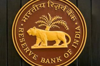 RBI survey: Weak sentiment among consumers, say analysts