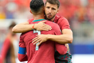 Ruben Dias rallies around Ronaldo: 'He knows this environment better than anyone'