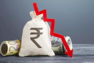 Rupee falls 34 paise to close at 95.19 against US dollar amid rising crude prices