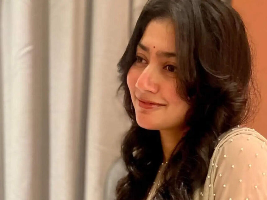 Sai Pallavi likely to play cop in Dhanush’s next