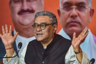 Swapan Dasgupta gets finance as West Bengal govt distributes portfolios among newly sworn-in ministers