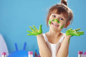 Want to raise a confident child? This child Psychologist’s simple 2-step formula could change your parenting forever