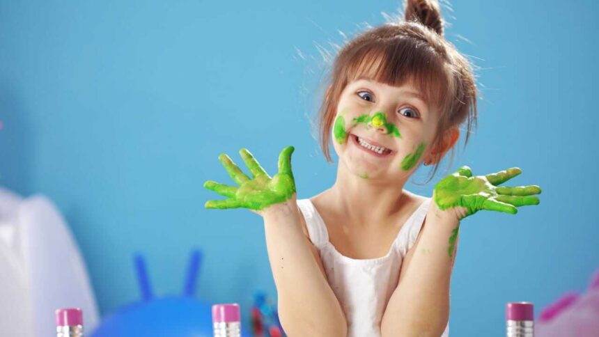 Want to raise a confident child? This child Psychologist’s simple 2-step formula could change your parenting forever