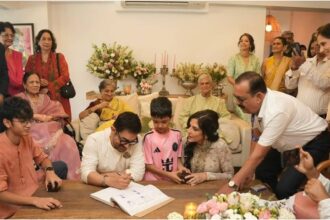 Aamir-Gauri wedding: First pic of couple as husband-wife is out