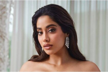 After Peddi controversy, Janhvi signs new film with Pagglait director