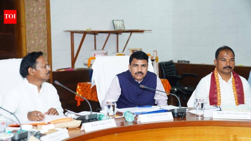 After Pradhan’s exit, Odisha oppn trains guns on Gond over textbook errors