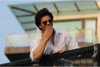 Annu reacts to SRK's last superstar claim