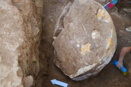 Archaeologists unearthed a rare 2,600-year-old Assyrian stele, a decade after ISIS damaged the city