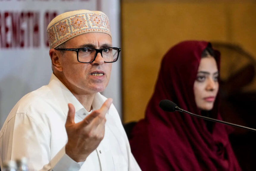 'Article 370 means nothing without statehood': Omar Abdullah's reply to Mufti over J&K special status demand
