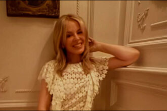 Australian PM apologises for making comments about Kylie Minogue