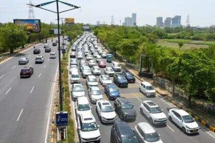 Auto financiers push industry to embed financing into car sales to make it seamless