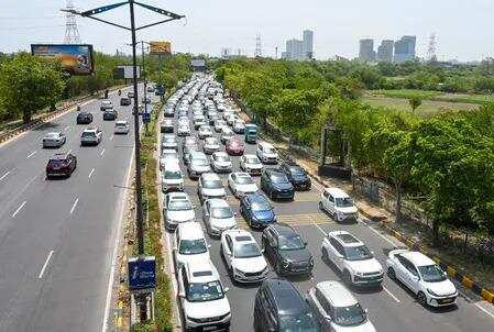 Auto financiers push industry to embed financing into car sales to make it seamless