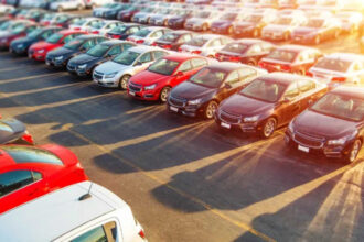 Auto lenders bet on embedded finance